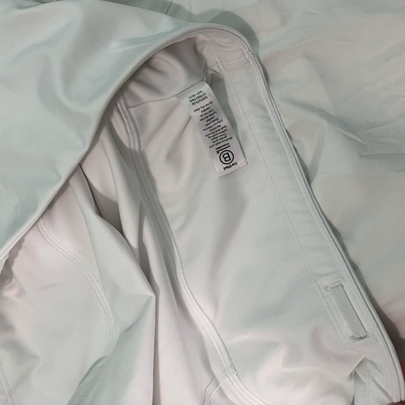 💌 Athleta RUN WITH IT SKORT 16" - Picture 4 of 9